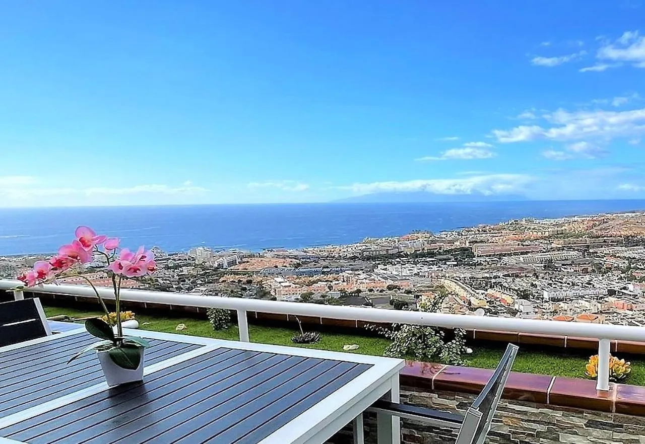 Luxury Penthouse, Best Sunset, Heated Pool, Fast Wifi أذيخي